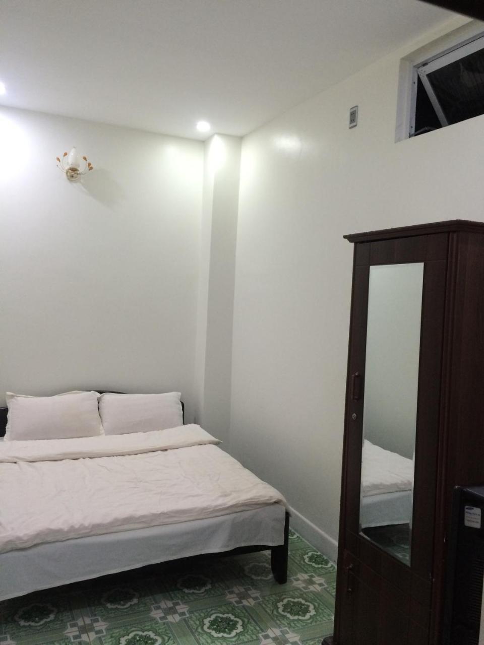 Khai Hoan Hotel Dong Van  Exterior photo